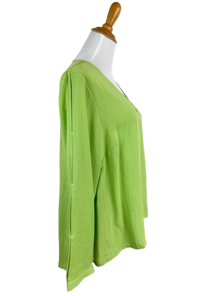 AA256 - V Neck Linen Pullover